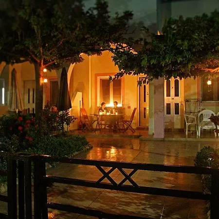 Haraki Village Studios Apartment
